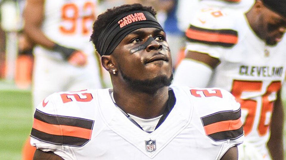 Patriots safety Jabrill Peppers apologized to teammates for his viral "we ass" hot mic remark to Saquon Barkley after Sunday's Giants loss, taking ownership while noting the 2-9 team has more pressing issues, though he did express regret the frustrated comment was released publicly and cited the need for better execution from Patriot players. (Erik Drost / Wikimedia)