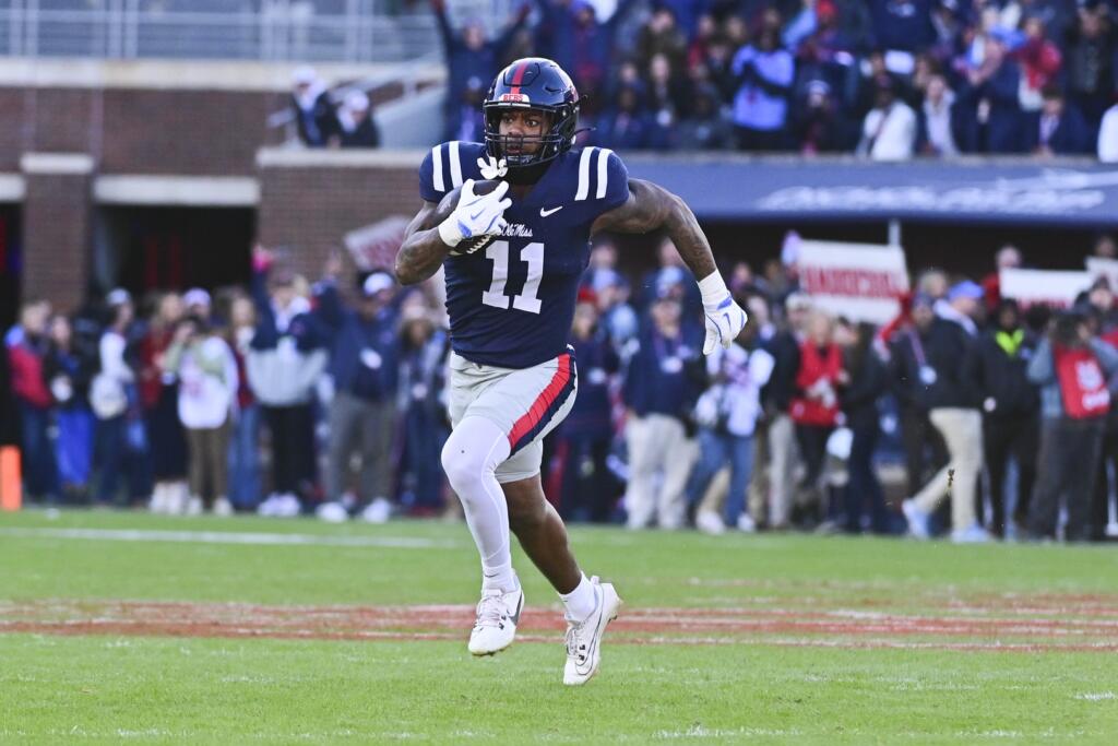 NCAA Football Mississippi State at Mississippi - EasySportz