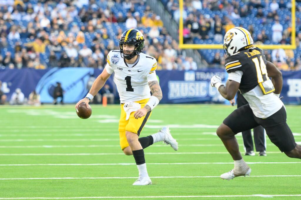 NCAA Football Music City Bowl-Iowa at Missouri - EasySportz