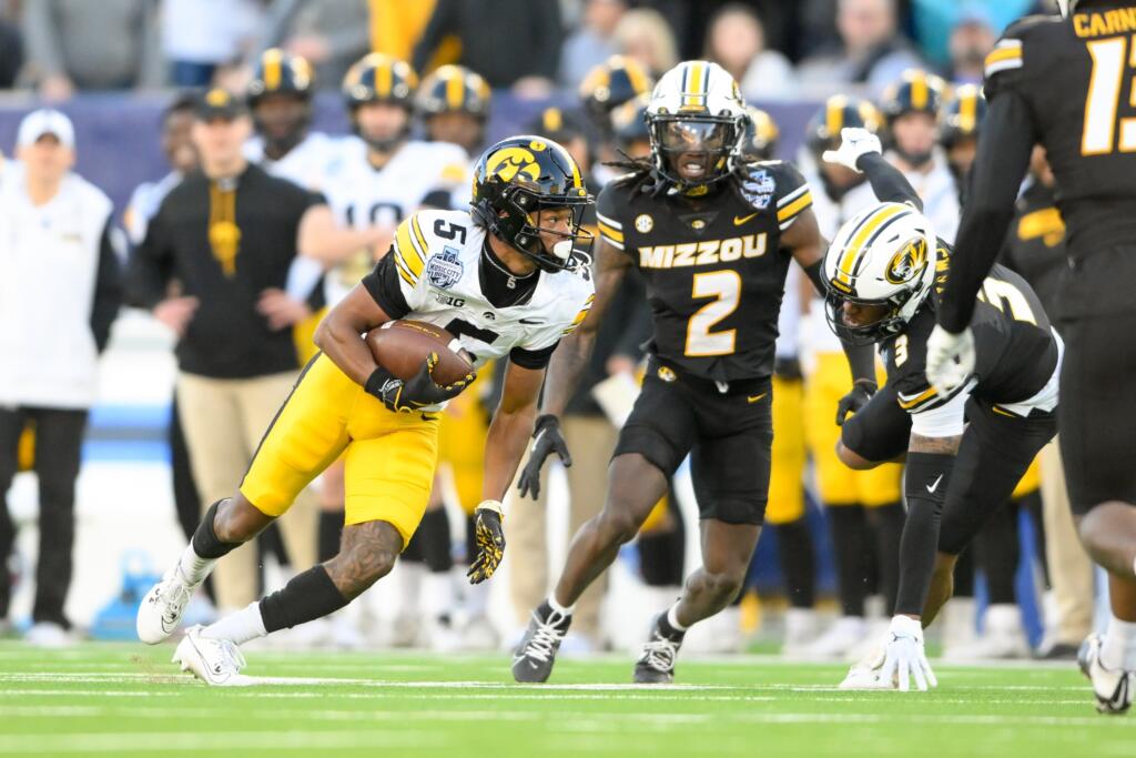 NCAA Football Music City Bowl-Iowa at Missouri - EasySportz