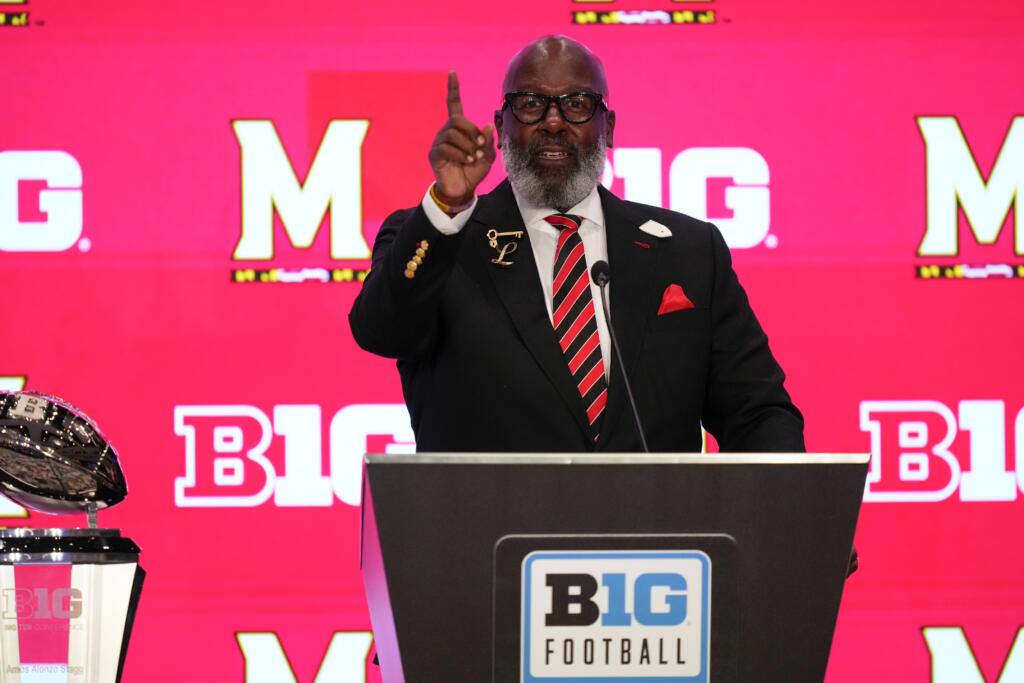 NCAA Football Big Ten Media Days - EasySportz