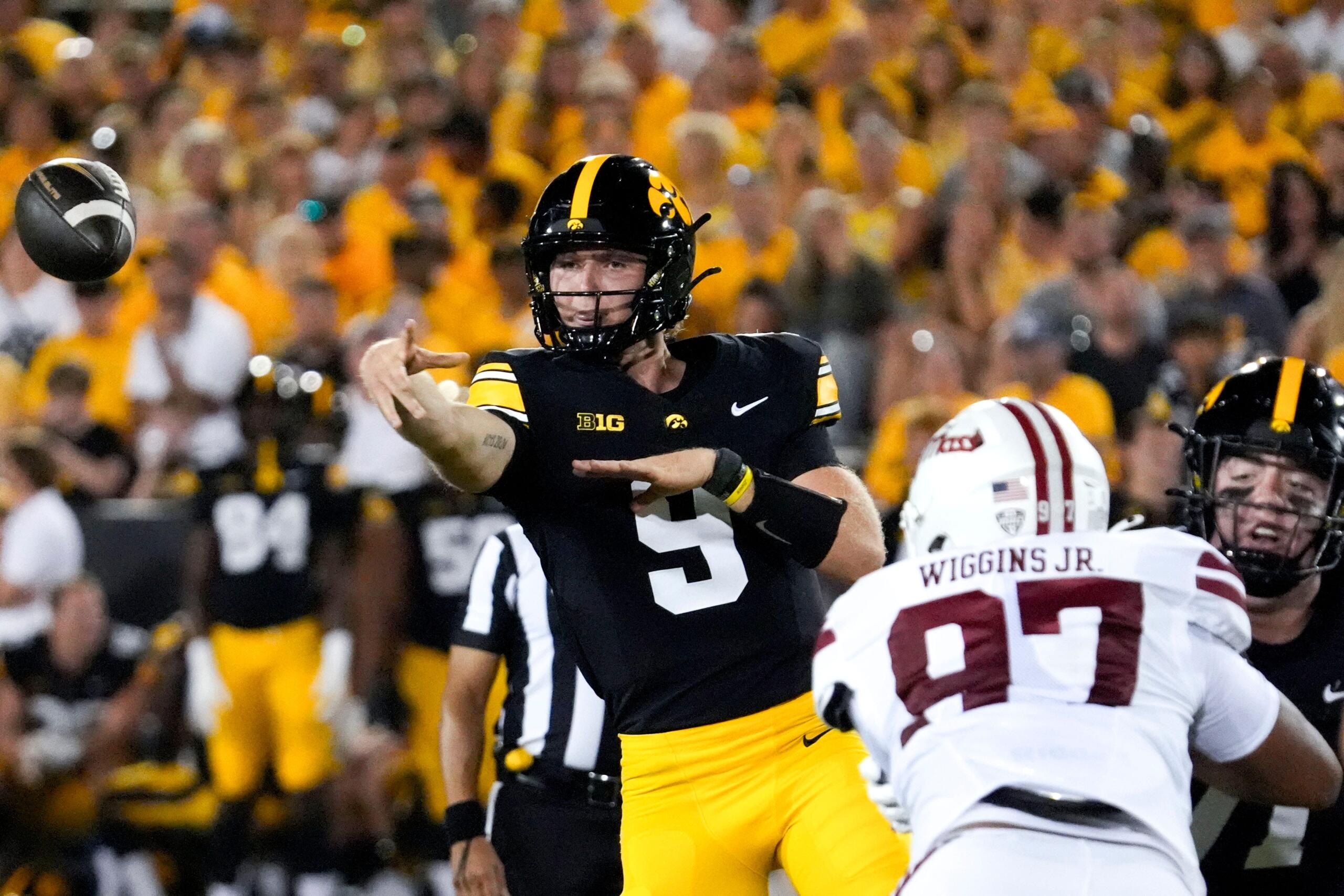 Syndication Iowa City Press-citizen - Easysportz - Iowa Hawkeyes