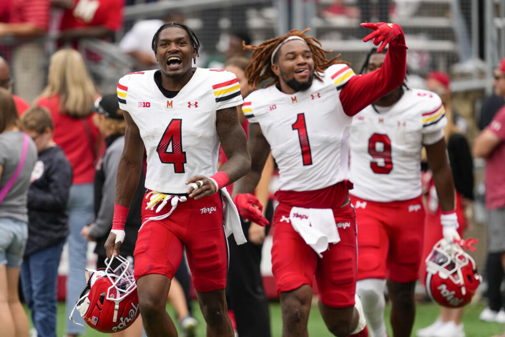 Ncaa Football Maryland at Wisconsin - Easysportz -