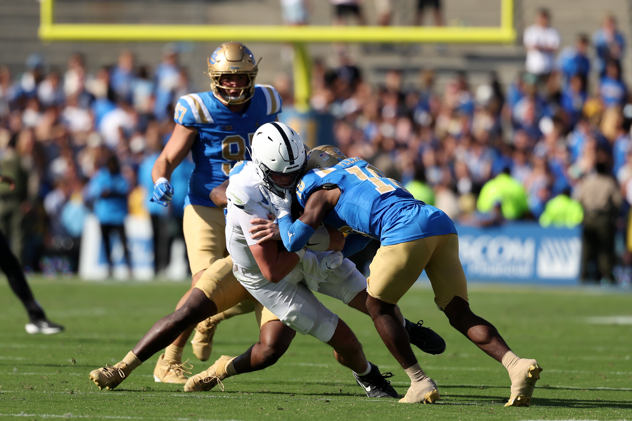 Ncaa Football Penn State at Ucla - Easysportz -