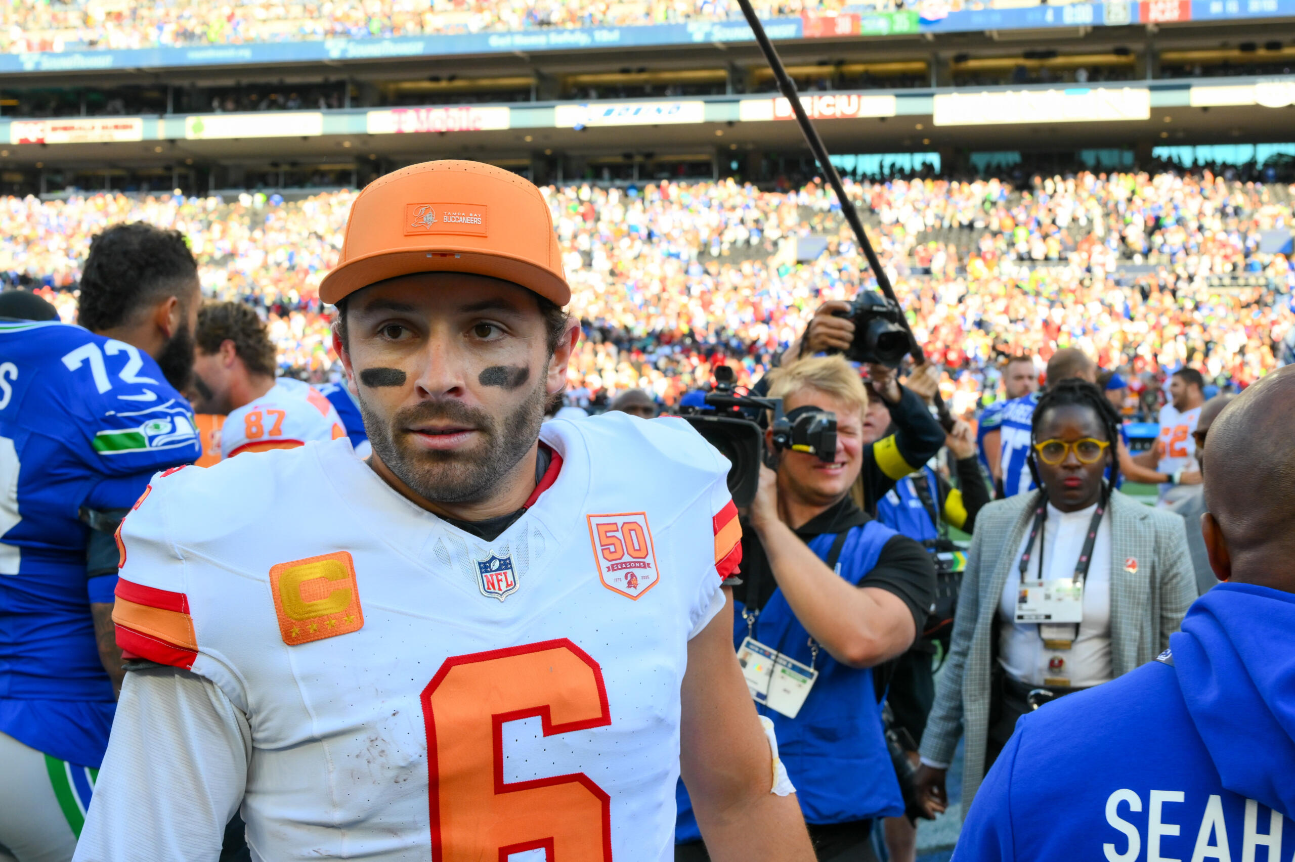 - Easysportz - Baker Mayfield