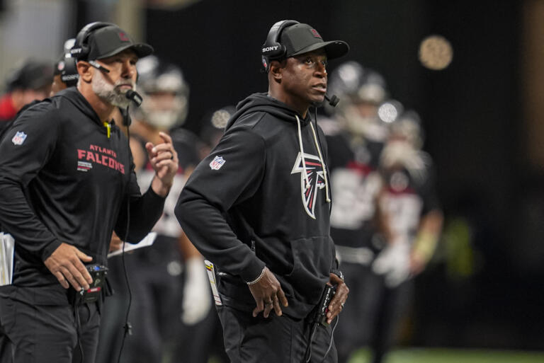 Nfl Miami Dolphins at Atlanta Falcons - Easysportz - Atlanta Falcons.