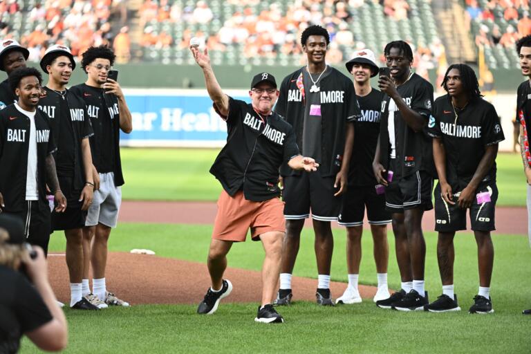 Mlb Colorado Rockies at Baltimore Orioles - Easysportz - Buzz Williams.