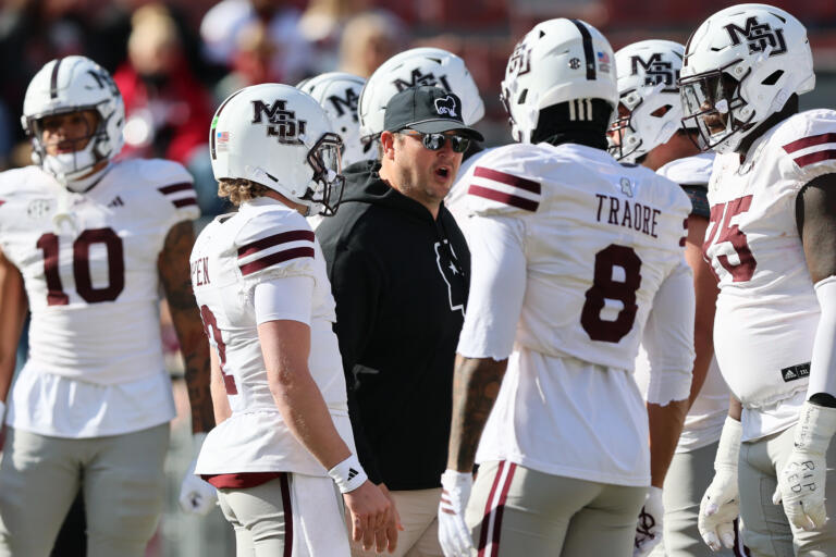 Ncaa Football Mississippi State at Arkansas - Easysportz - Miss State.