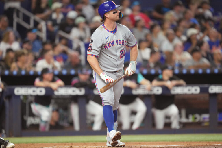 - Easysportz - Pete Alonso