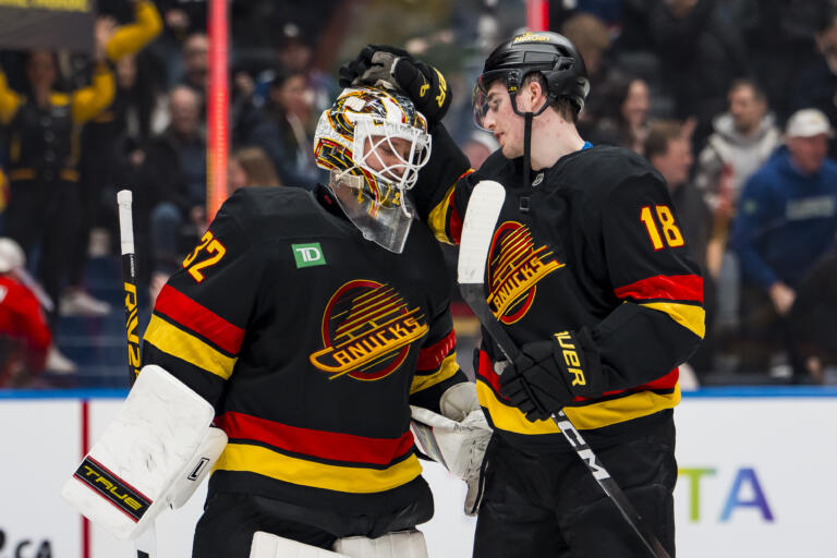 Nhl Washington Capitals at Vancouver Canucks - Easysportz - Canucks.