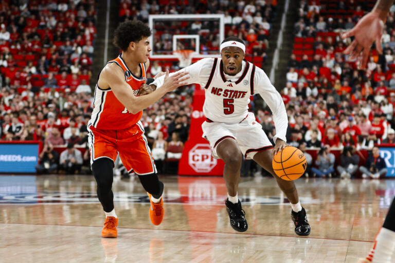 Ncaa Basketball Syracuse at Nc State - Easysportz - NC State.