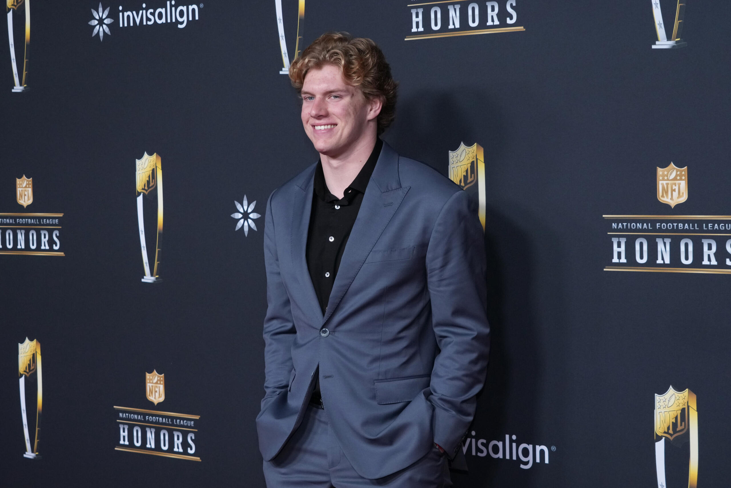 - Easysportz - Carson Schwesinger