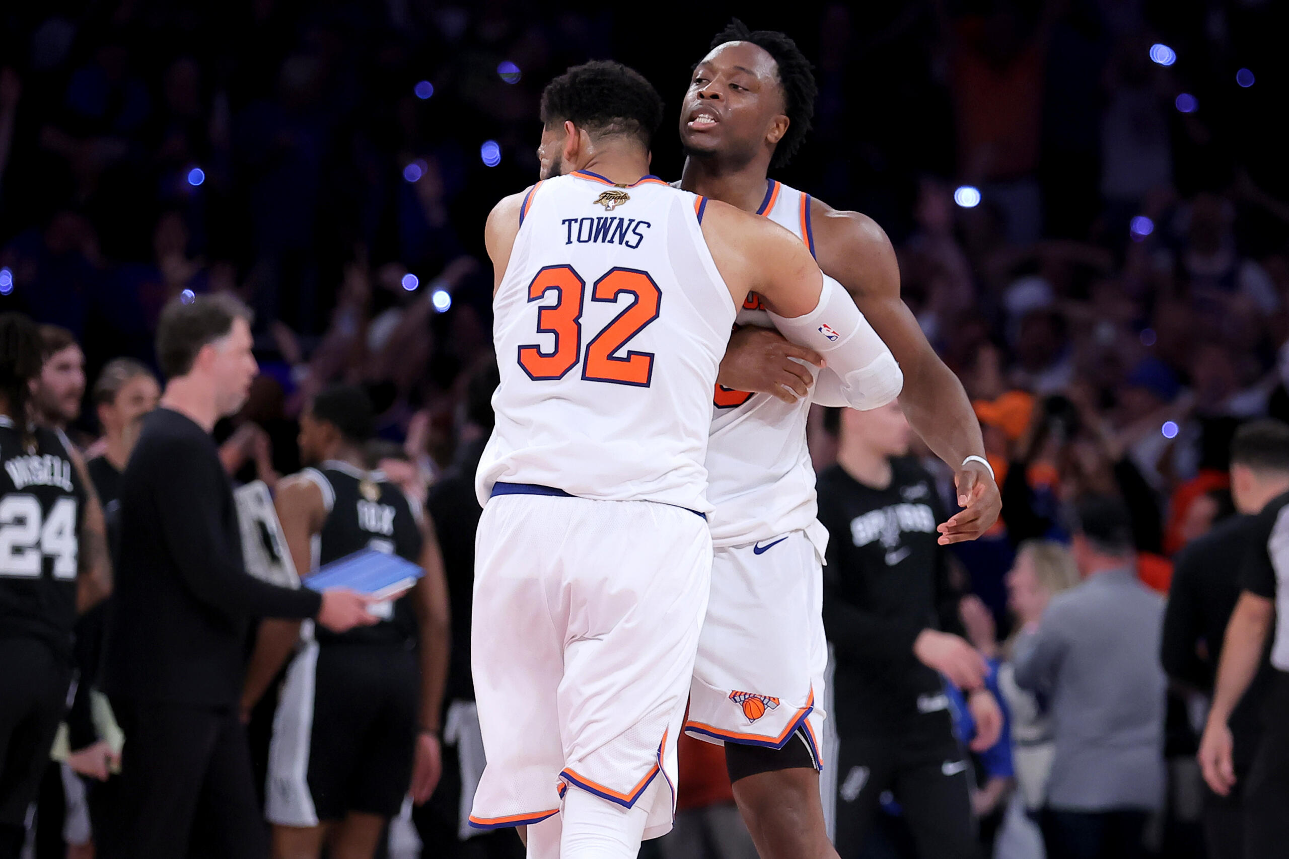 Nba Finals-san Antonio Spurs at New York Knicks - Easysportz -