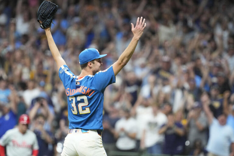 Mlb Philadelphia Phillies at Milwaukee Brewers - Easysportz -
