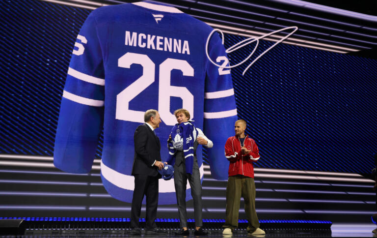 - Leafs.