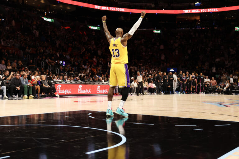 Nba Los Angeles Lakers at Miami Heat - Easysportz -