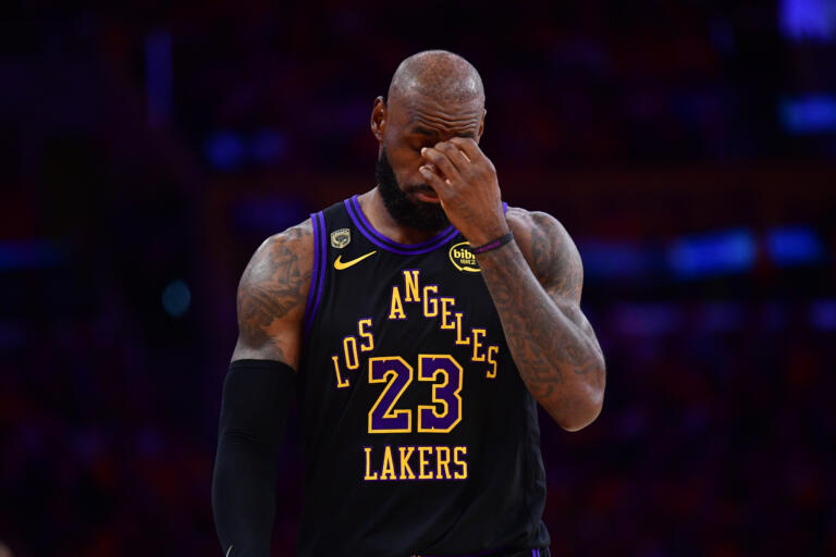 Nba Playoffs-oklahoma City Thunder at Los Angeles Lakers - Easysportz -