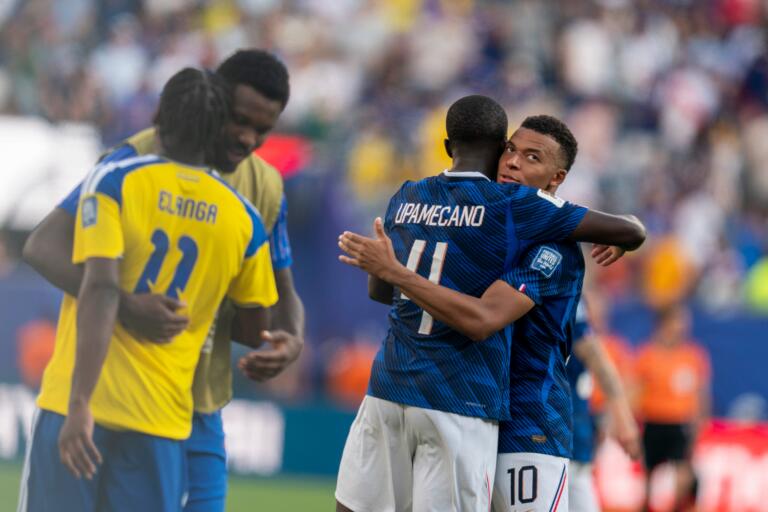 Syndication the Record - Easysportz - Mbappe.