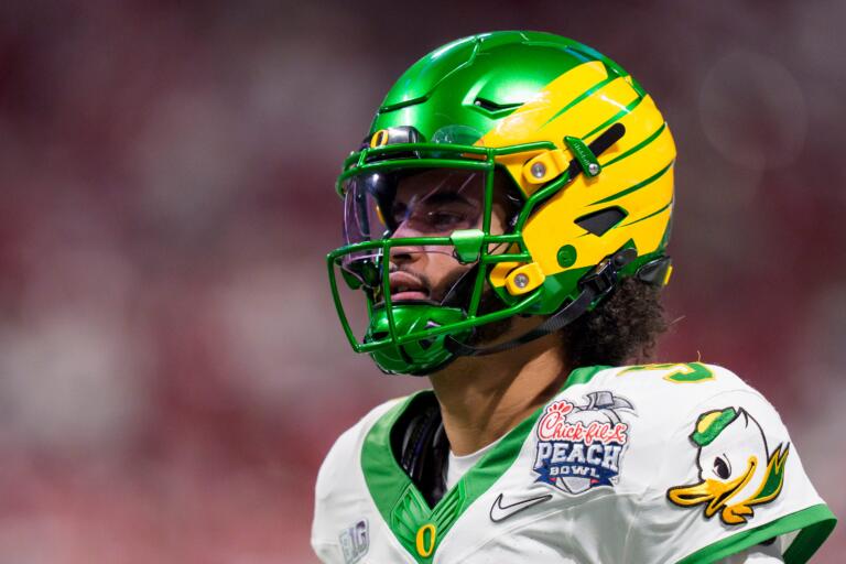 Oregon Quarterback Dante Moore Warms Up As the Oregon Ducks Face the Indiana Hoosiers in the Peach Bowl on Jan 9 2026 at - Easysportz -